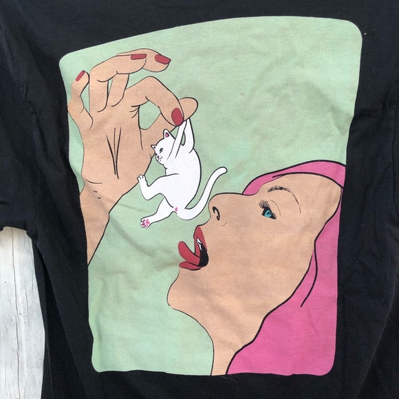 NEW Black Graphic Tee Lady Pussy Cat - Picture 1 of 5